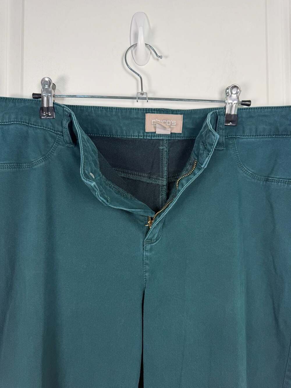 Chico's Women's Solid Dark Green Stretch Straight Leg Casual Pants - Picture 4 of 7